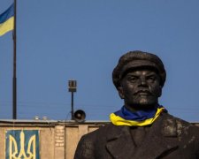 Очищення від "радянщини": як українці ставляться до декомунізації