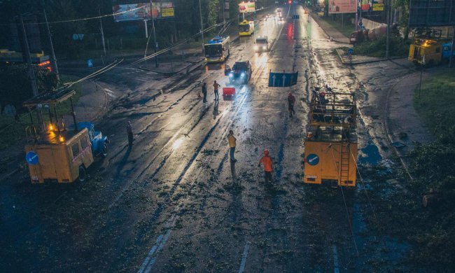 Люта стихія обрушилася на Верховну Раду, українці затамували подих
