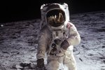 Теорія змови: в Лондоні показали найзагадковіші фотографії світу