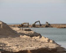 Жемчужина Приазовья под Запорожьем превратилась в лужу: грустное видео с высоты