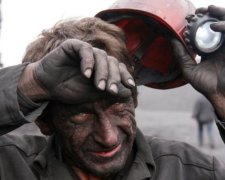 Трое суток шахтеры борются за свои права под землей 