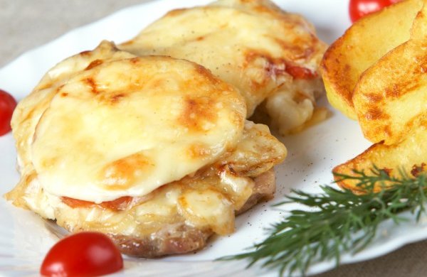 Різдво 2019: м'ясо по‑французьки з грибами