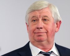 Шокин всеми силами возращает себе должность генпрокурора