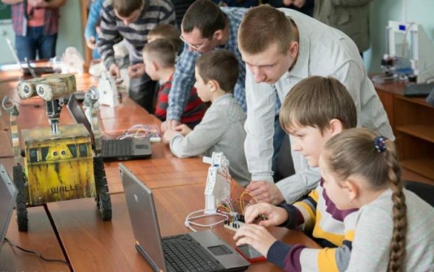 Украинские школы заработают по-новому: что важно знать