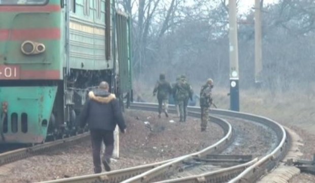 На Донбасі обчистили заблокований потяг