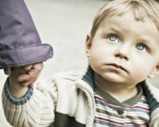 Соціальний експеримент з дітьми шокував їхніх матерів