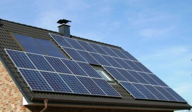 Американським біднякам безкоштовно поставлять сонячні батареї
