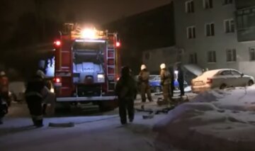 Атака дронів на Єкатеринбург: горить склад Wildberries, пожежа може тривати добу