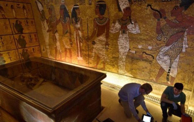 Спецслужбы обнаружили мумию пришельца в известной египетской пирамиде