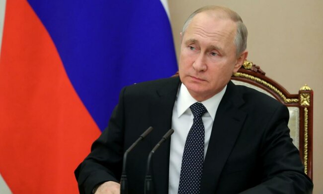 Путіна насильно заточили в презервативі: "Не повинен був народитися"