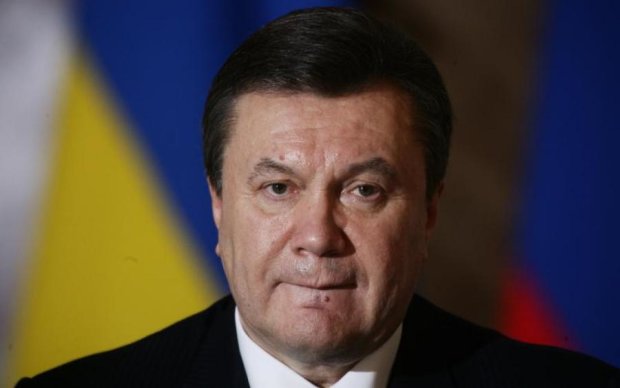 Янукович вернулся в Украину, его уже схватили