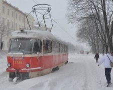 Штормове попередження: в Україну йде сніг та морози
