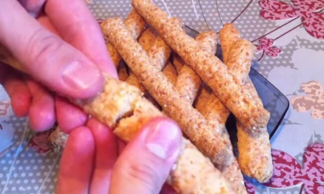 Сирні палички, фото: скріншот з відео