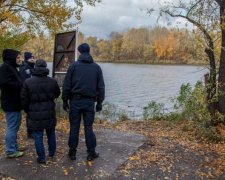 Весь в крові: божевільний рибалка жорстоко познущався над 8-річним малюком
