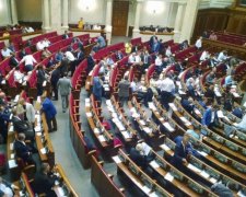 СМИ назвали депутатов, наплевавших на запрет соцсетей