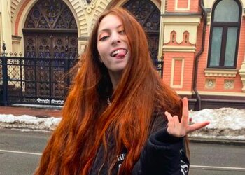 Маша Полякова, instagram.com/mashapolyakova/
