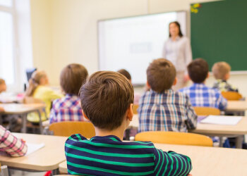 на уроці, ілюстративне фото з ільних джерел