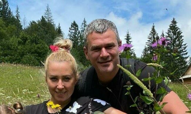 Тоня Матвієнко та Арсен Мірзоян запалили в ресторані для незнайомих молодят