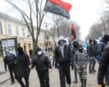 Радикали погрожують зіпсувати відпочинок в Одесі на травневі