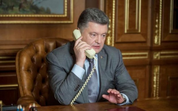 Javelin и Путин: о чем Порошенко говорил по телефону с Помпео