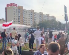 Водомети у Білорусі, скріншот відео