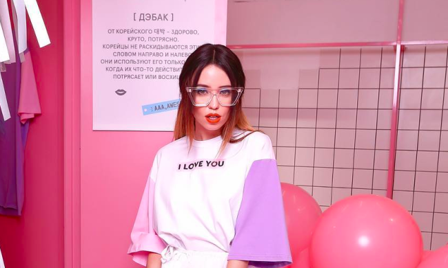 Дорофеева соблазнила Позитива сексуальными чулками: вау, какие опасные