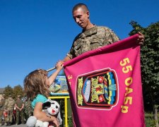 У Запоріжжі демобілізували "іловайських" артилеристів (фото)