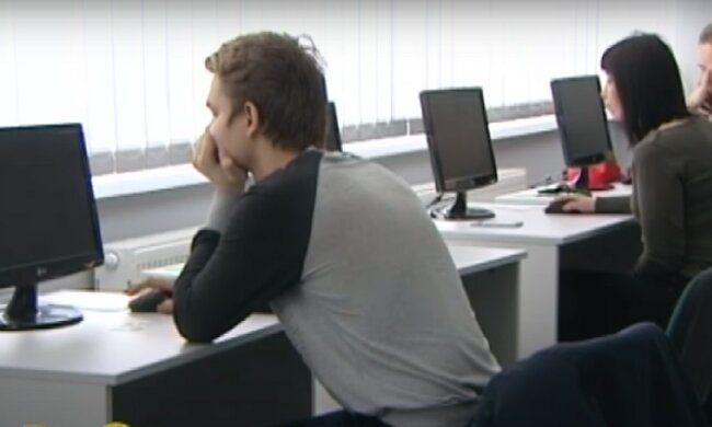 За 20 годин: українцям запропонували "прикрасити" водійське посвідчення новими відмітками