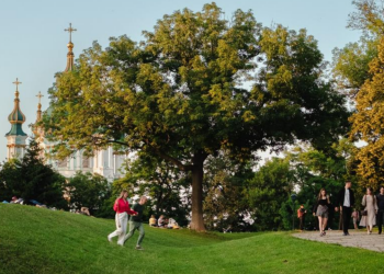 Українці, церква, фото із соцмереж