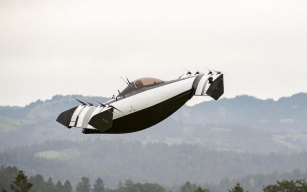 Творець Google показав літаюче авто майбутнього: відео
