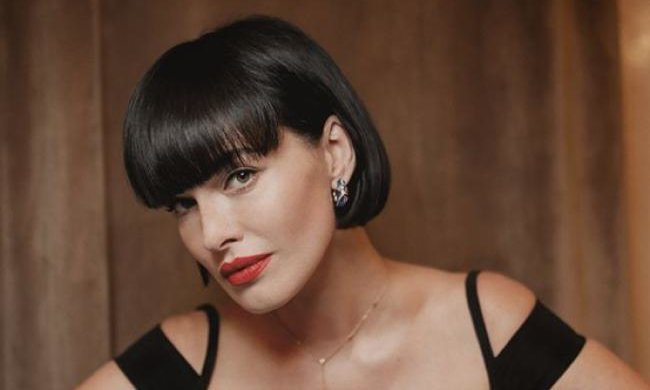 Астаф'єва в купальнику підтвердила звання секс-символу: які очиська