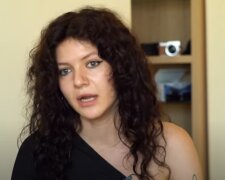 23-летней Александре каждый месяц разрезают грудь, чтоб спасти ей жизнь: врачи отказываются удалять