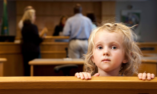 Українець 16 років вимагав зустрічі з дитиною через суди: сумна історія показала прогнилу систему судових органів