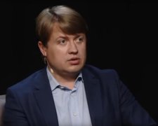 Андрей Герус, друзья Путина и Януковича, а также беглый министр обороны. На кого работает советник президента