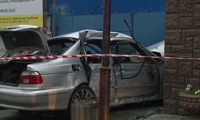 В автомобільній аварії загинули двоє поліцейських