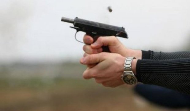 Стрельба в столичном Подольском районе: один пострадавший