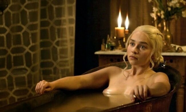 Сериал "Игра престолов" ведет к обесцениванию секса