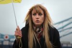Леся Никитюк показала мохнатое чудовище: "Залезло на голову и спит"