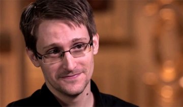 Сноуден звинуватив Росію в хакерських атаках на США