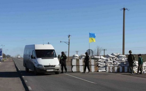 На побачення їхала: копи схопили терористку "ДНР"