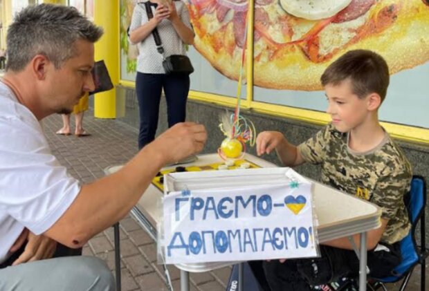 Александр Педан и 11-летний Андрей, фото: pedanos