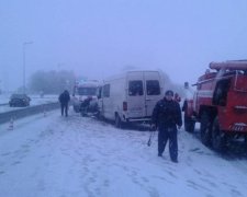 Много погибших: автобус с пассажирами угодил в жуткое ДТП