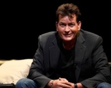 Больной СПИДом актер спит с дочерью британского министра