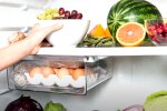 Продукты в холодильнике, скриншот: YouTube