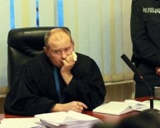 "Судья-баночник" убежит по сценарию Онищенко