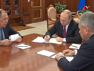 путін, шойгу та лавров, фото: скріншот з відео
