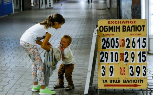 Курс валют на 8 июля: доллар доведет украинцев до истерики
