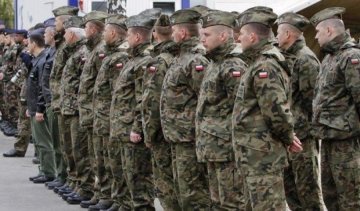 Вище польське командування масово йде у відставку