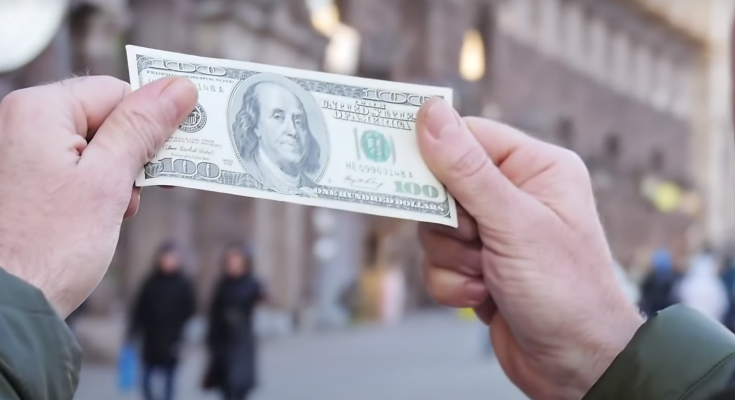 Валюта. Фото: скрин youtube