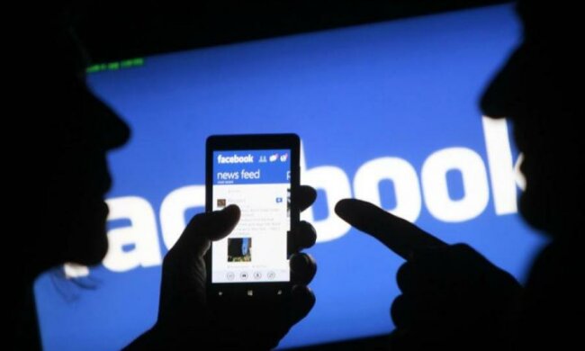 Facebook заставили удалять часть постов